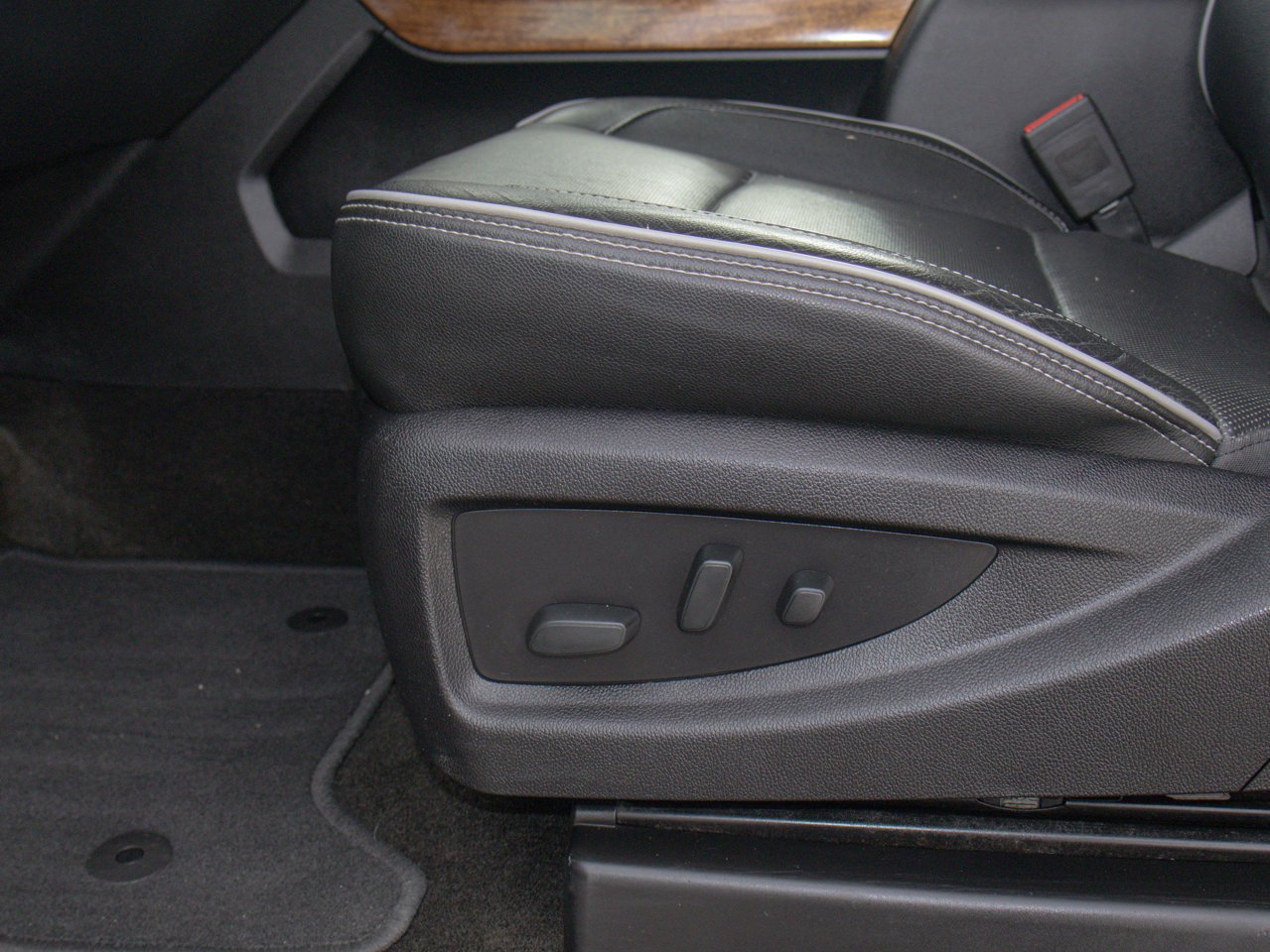 2018 Chevrolet Silverado 2500HD 4WD Crew Cab 153 High Country Havana Metallic Sherwood Park - photo #19