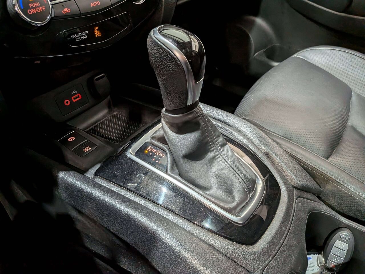 2023 Nissan Qashqai AWD SV CVT Grey Val-David - photo #26