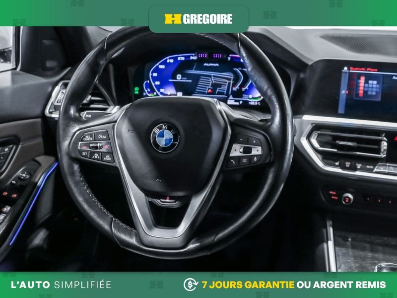 BMW 330I 823386 | 330i xDrive AUTO AC CUIR TOIT NAV MAGS CAM RECULE 2019 Argent Laval - photo #18