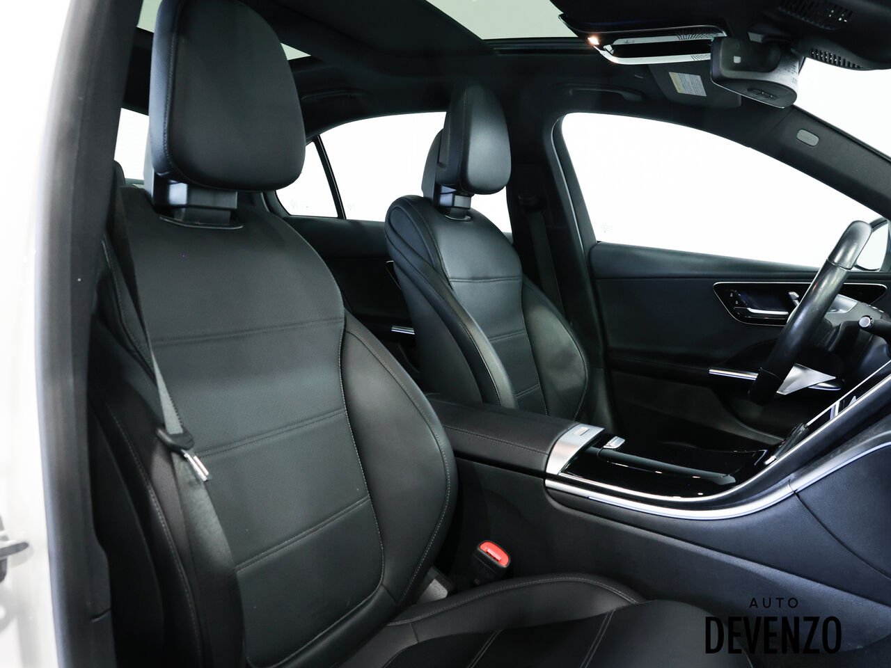 2023 Mercedes-Benz Classe-C White Saint-Eustache - photo #7