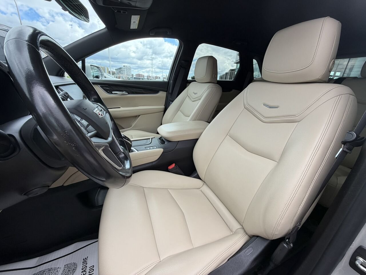 2019 Cadillac XT5 LUXURY AWD V6 3.6L Silver Laval - photo #24