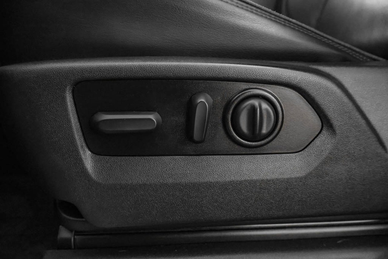 2022 Chevrolet Silverado 3500HD 4WD Crew Cab 159 High Country Black Sherwood Park - photo #15
