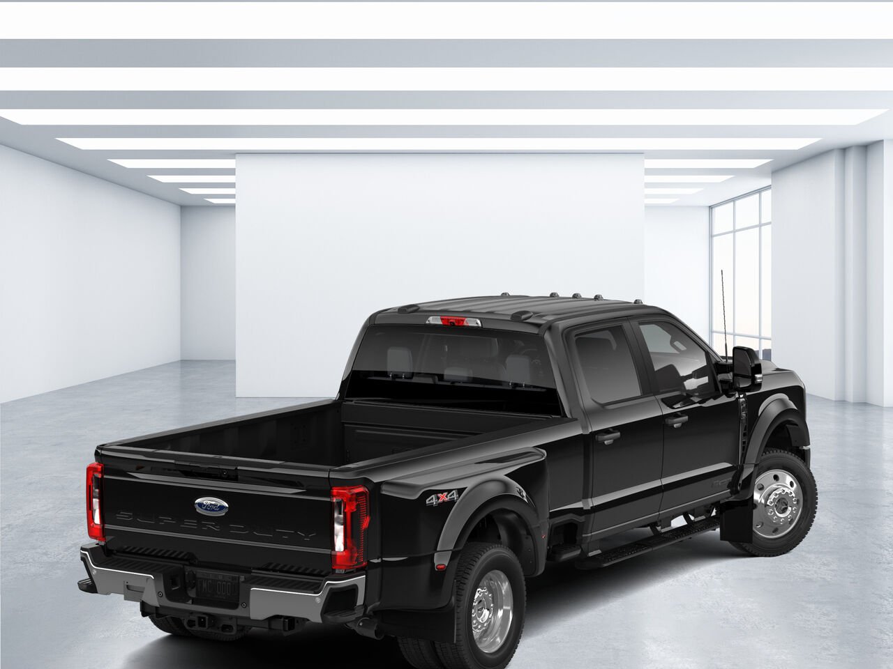 2026 Ford Super Duty F-450 DRW Agate Black Metallic Saint-Jérôme - photo #2