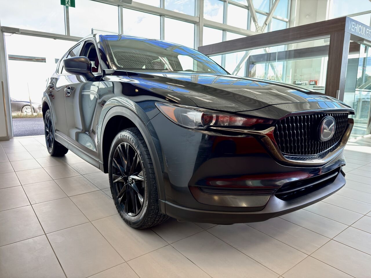 2021 Mazda CX-5 Black Notre-Dame-des-Prairies - photo #6