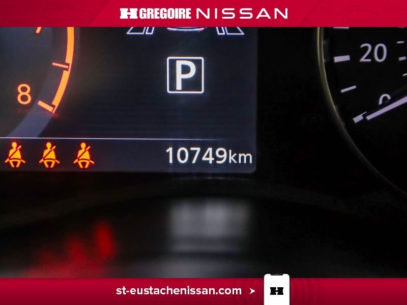 2023 Nissan Kicks White Laval - photo #16