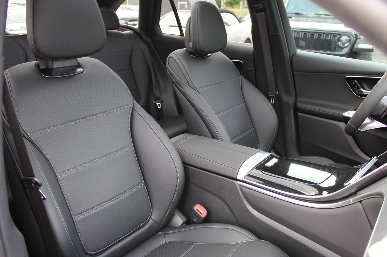2026 Mercedes-Benz GLC VIN: W1NKM5GB5TF507228 Black Sainte-Rose - photo #8
