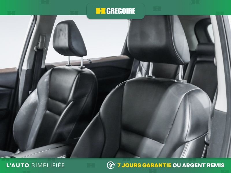 2022 Nissan Rogue White Laval - photo #11