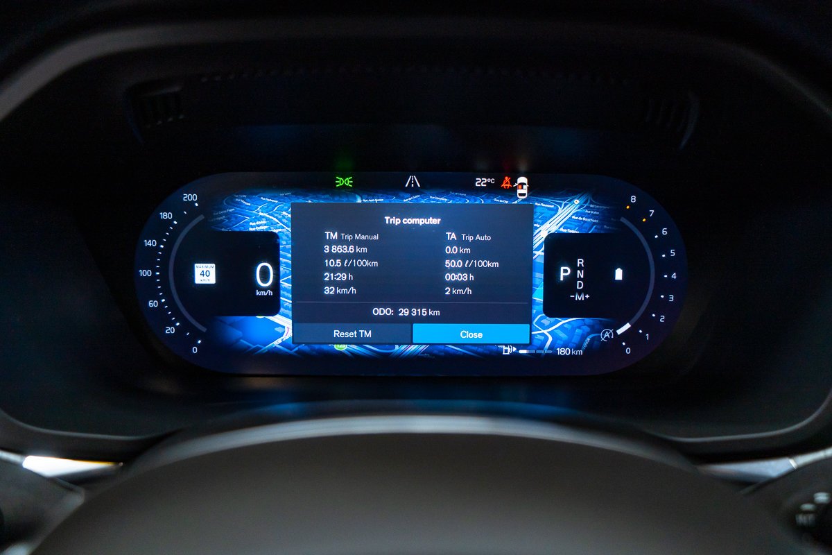 Volvo XC60 B5 PLUS DARK CLIMAT HARMAN KARDON 2025 Noir Montréal - photo #15