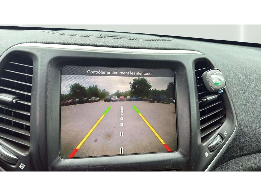2016 Jeep Cherokee 4WD 4dr North Red Gatineau - photo #12