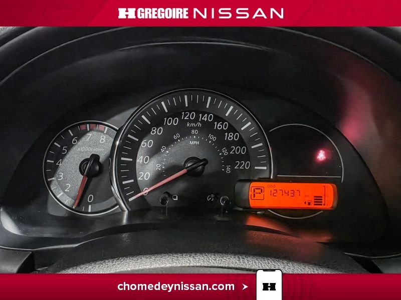 2015 Nissan MICRA Red Blainville - photo #15