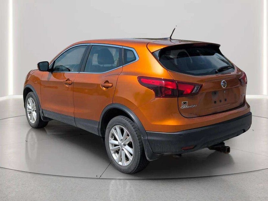 Nissan Qashqai 2017 2017 Orange