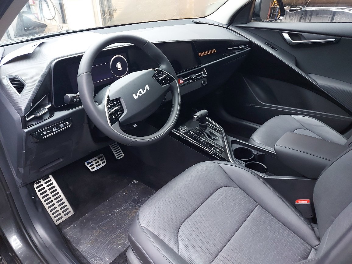 2026 Kia Niro Interstellar Grey Blainville - photo #12