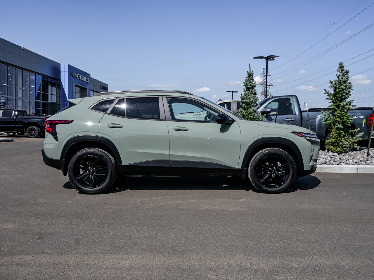 2025 Chevrolet Trax FWD 4dr ACTIV Green Sherwood Park - photo #14