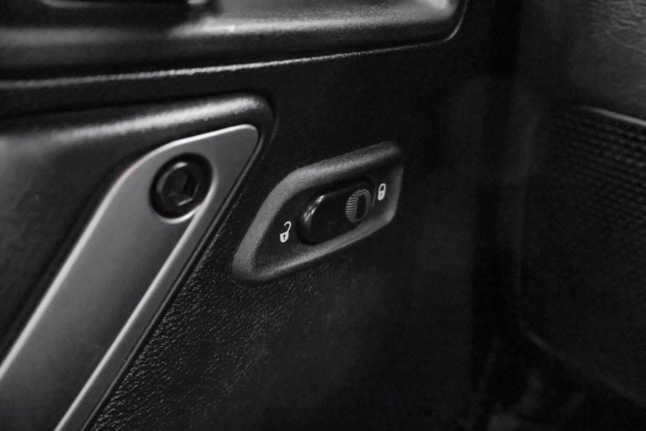 2018 Jeep Wrangler JK Unlimited Sahara 4x4 Black Sherwood Park - photo #14