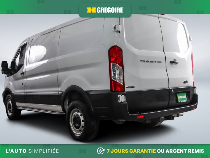 2023 Ford TRANSIT T-250 130" Low Rf 9070 GVWR RWD AUTO A/C CAM White