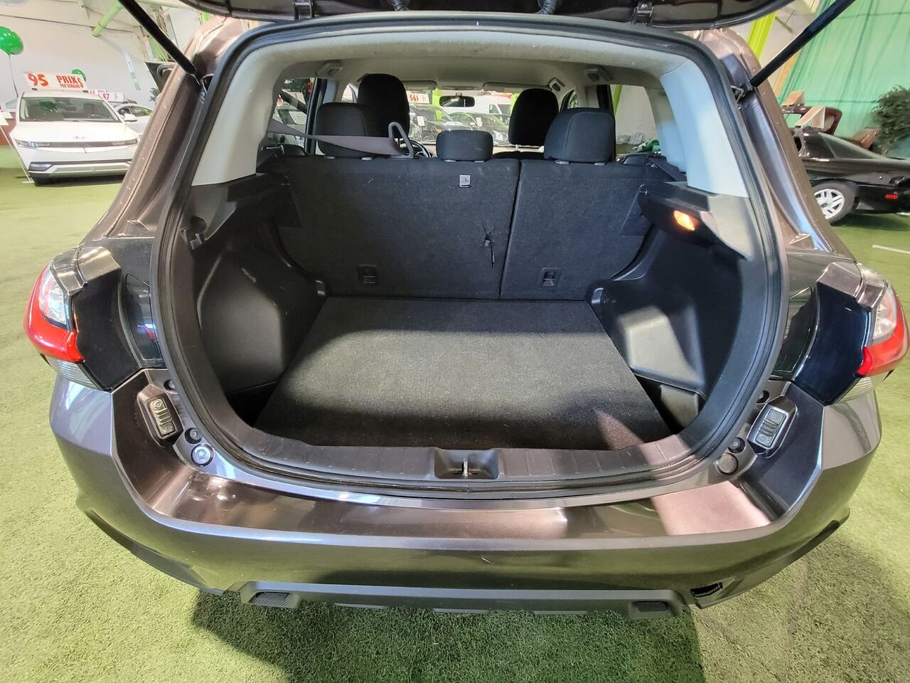 2020 Mitsubishi RVR Brown  - photo #12