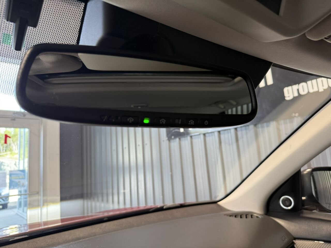 2020 Mitsubishi Outlander Red Rouyn-Noranda - photo #18
