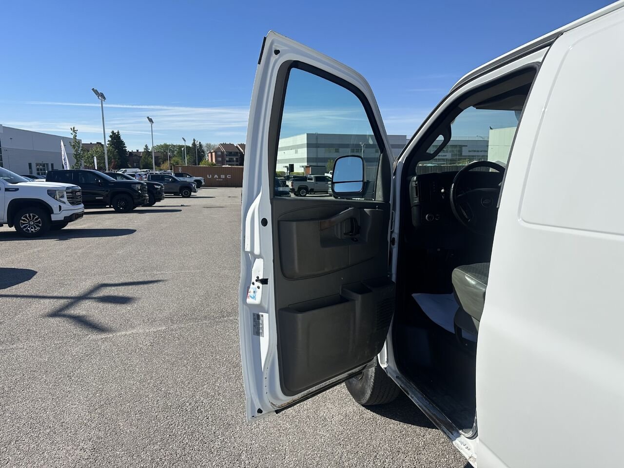 2022 CHEVROLET EXPRESS G2500 Traction arrière 2500 135 po White Gatineau - photo #1