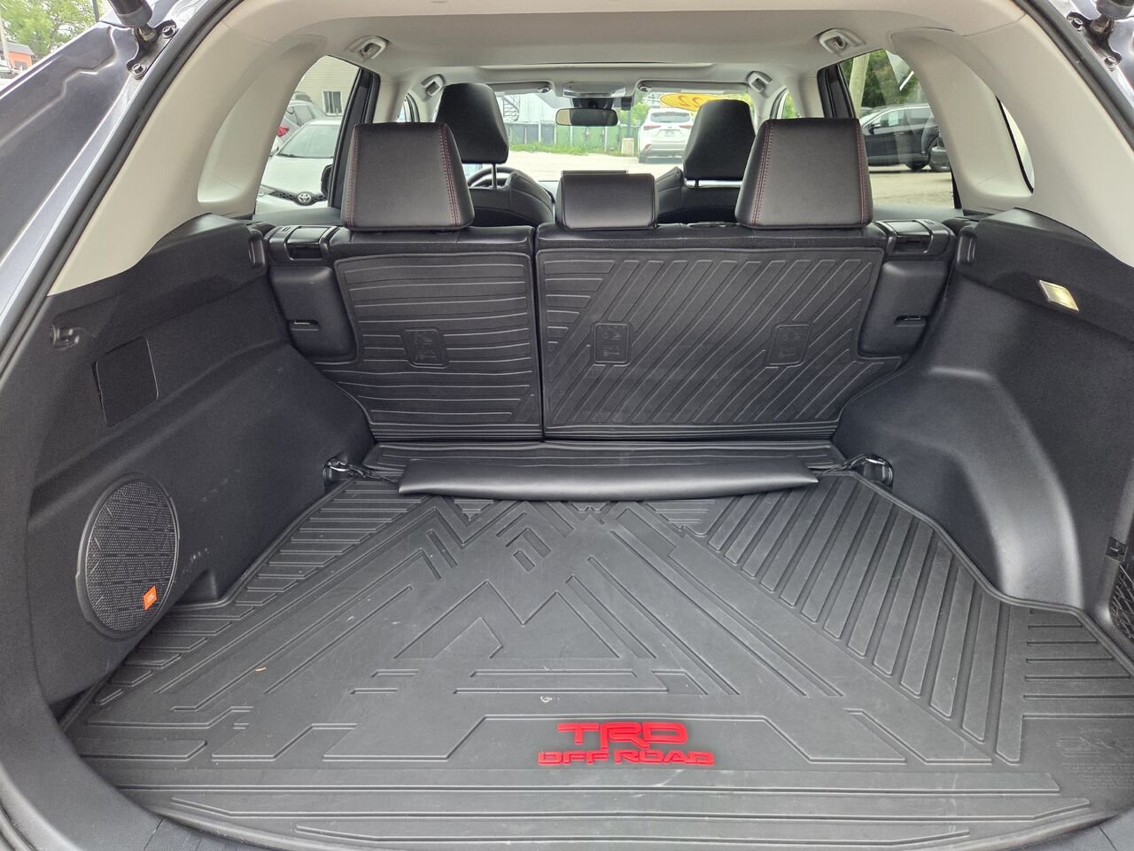 2022 Toyota RAV4 Grey Mont-Laurier - photo #5