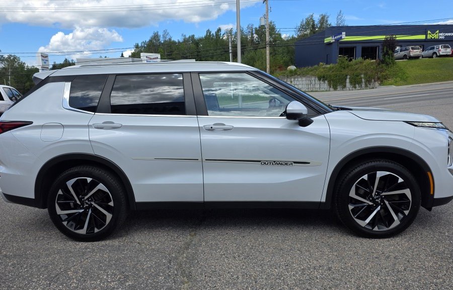 Mitsubishi OUTLANDER SE S-AWC 2022 Blanc