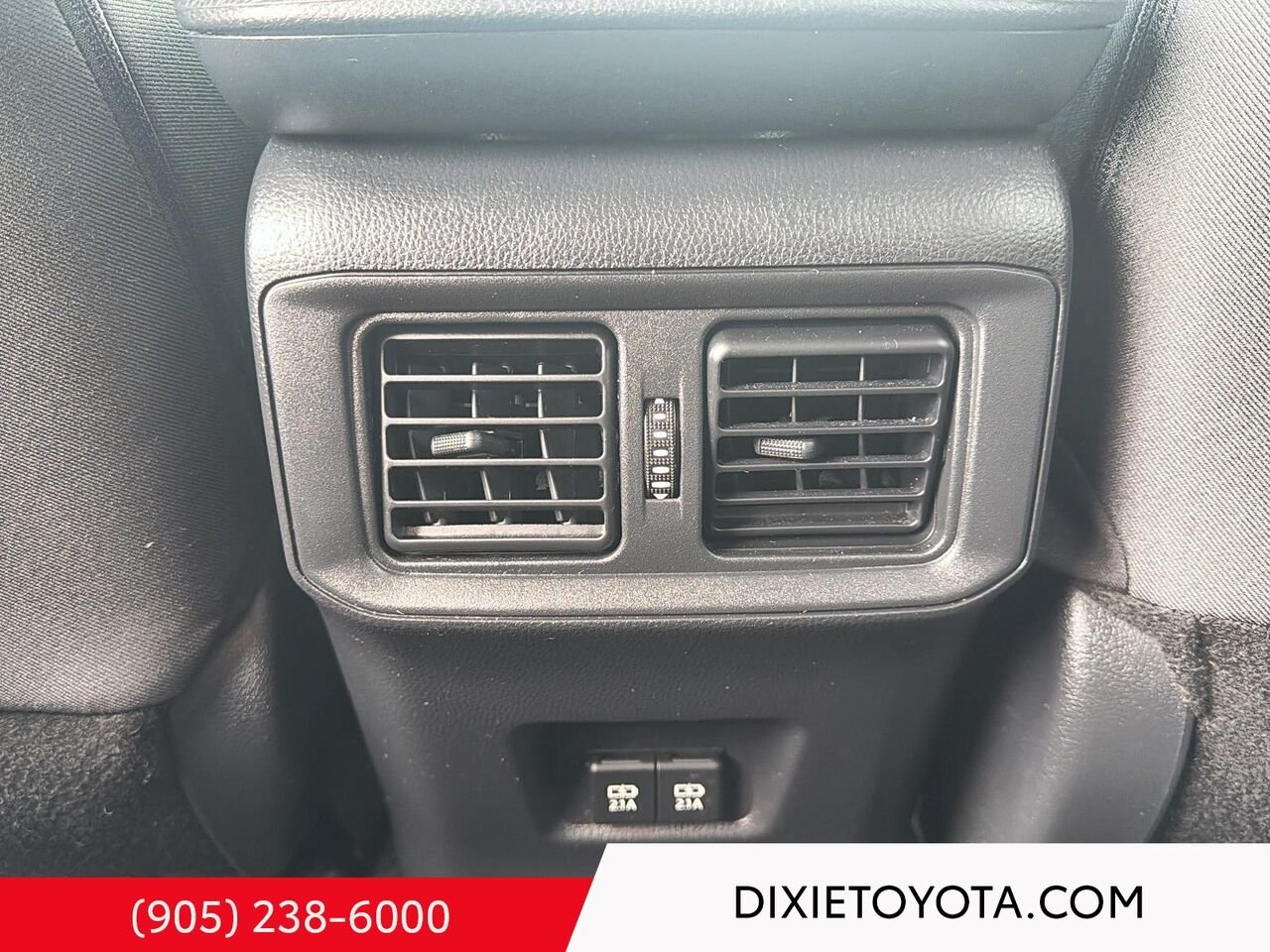 2021 Toyota RAV4 XLE AWD / HEATED SEATS / MOONROOF / ALLOY WHEELS / CARPLAY AND ANDROID AUTO Ruby Flare Pearl Mississauga - photo #18