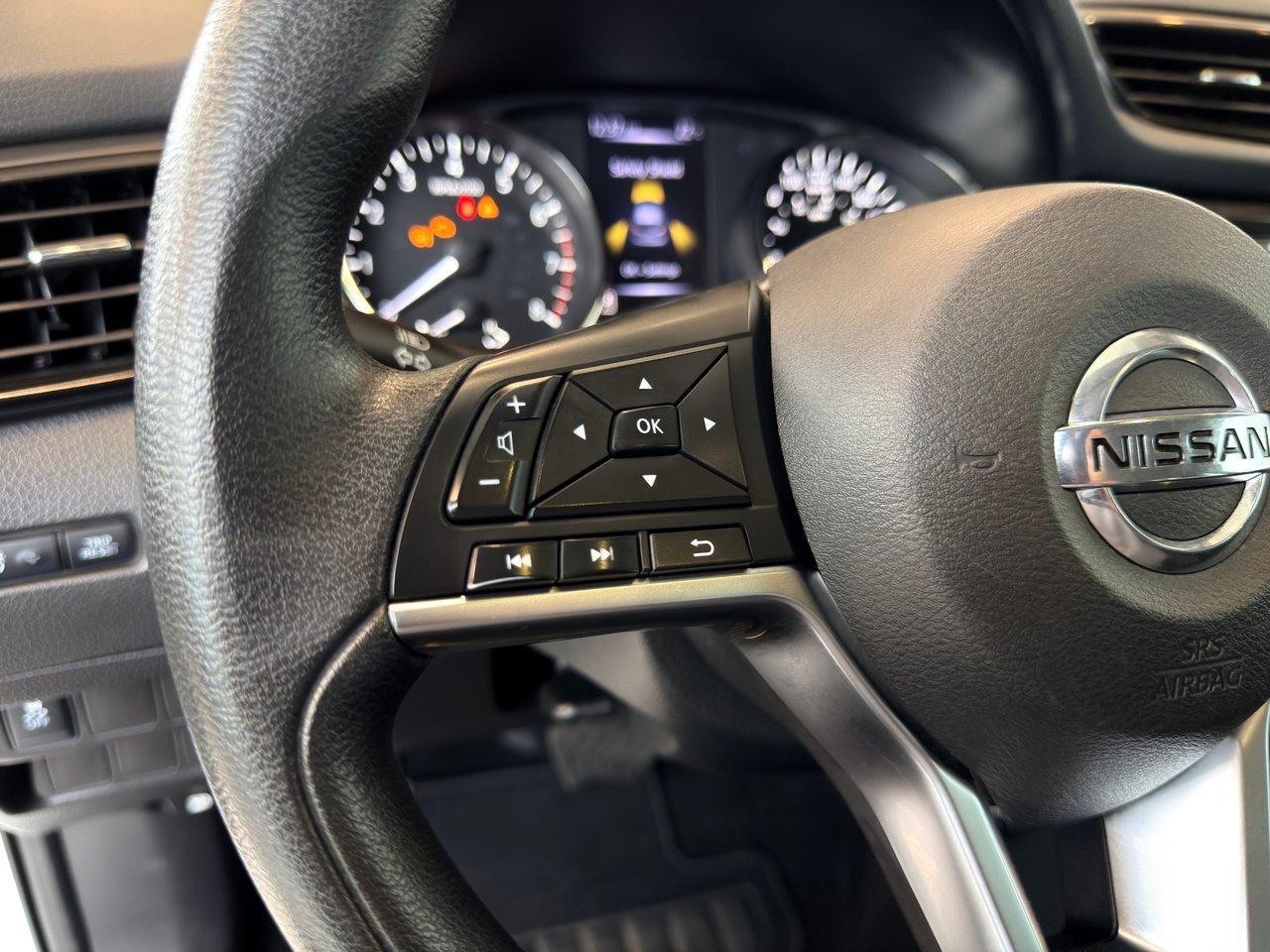 2018 Nissan Qashqai White Notre-Dame-des-Prairies - photo #20