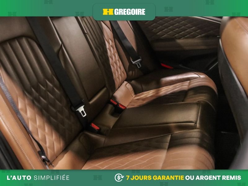 2020 Genesis G70 Green Blainville - photo #32