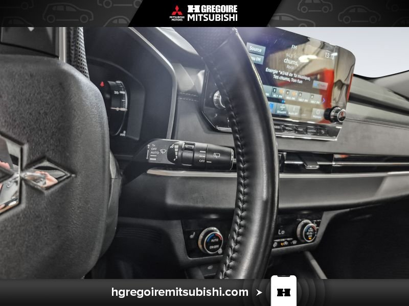 Mitsubishi Outlander PHEV 2023 Noir Blainville - photo #22