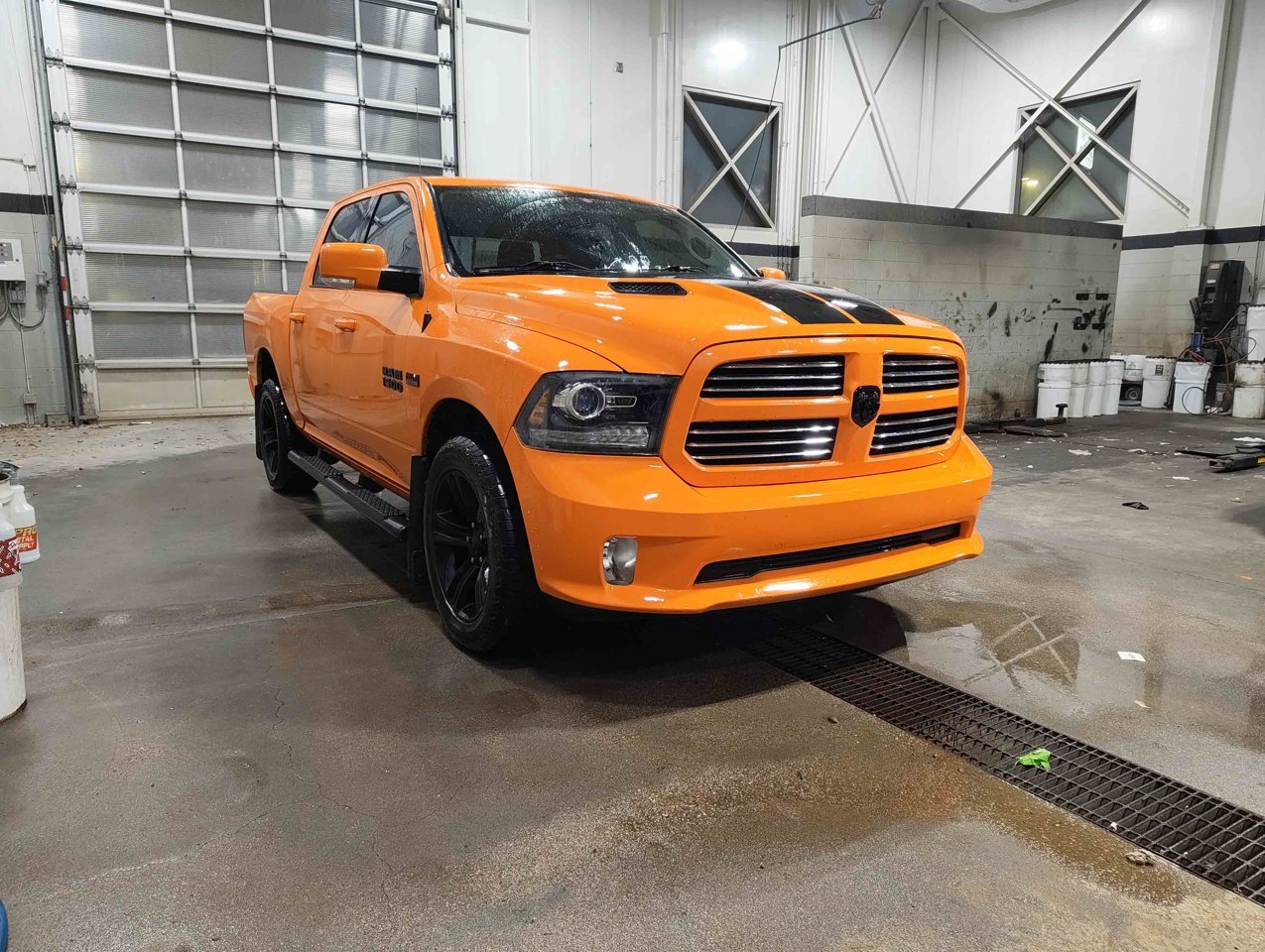 2017 Ram 1500 4WD Crew Cab 140.5 Sport Orange Sherwood Park - photo #2