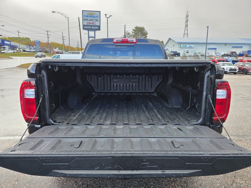 2025 GMC Canyon Denali Black Mont-Laurier - photo #9