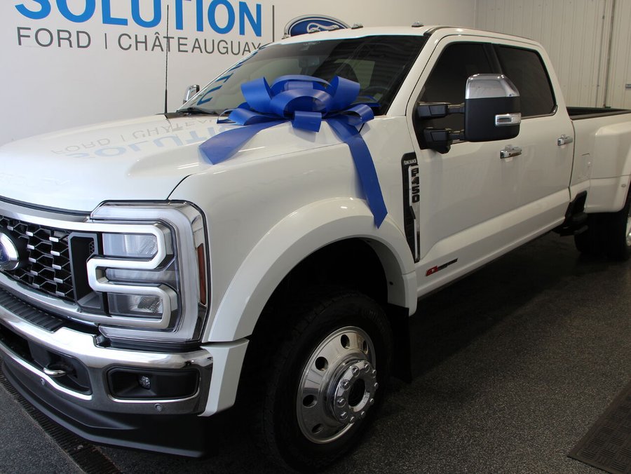 2024 Ford Super Duty F-450 DRW 2024 White
