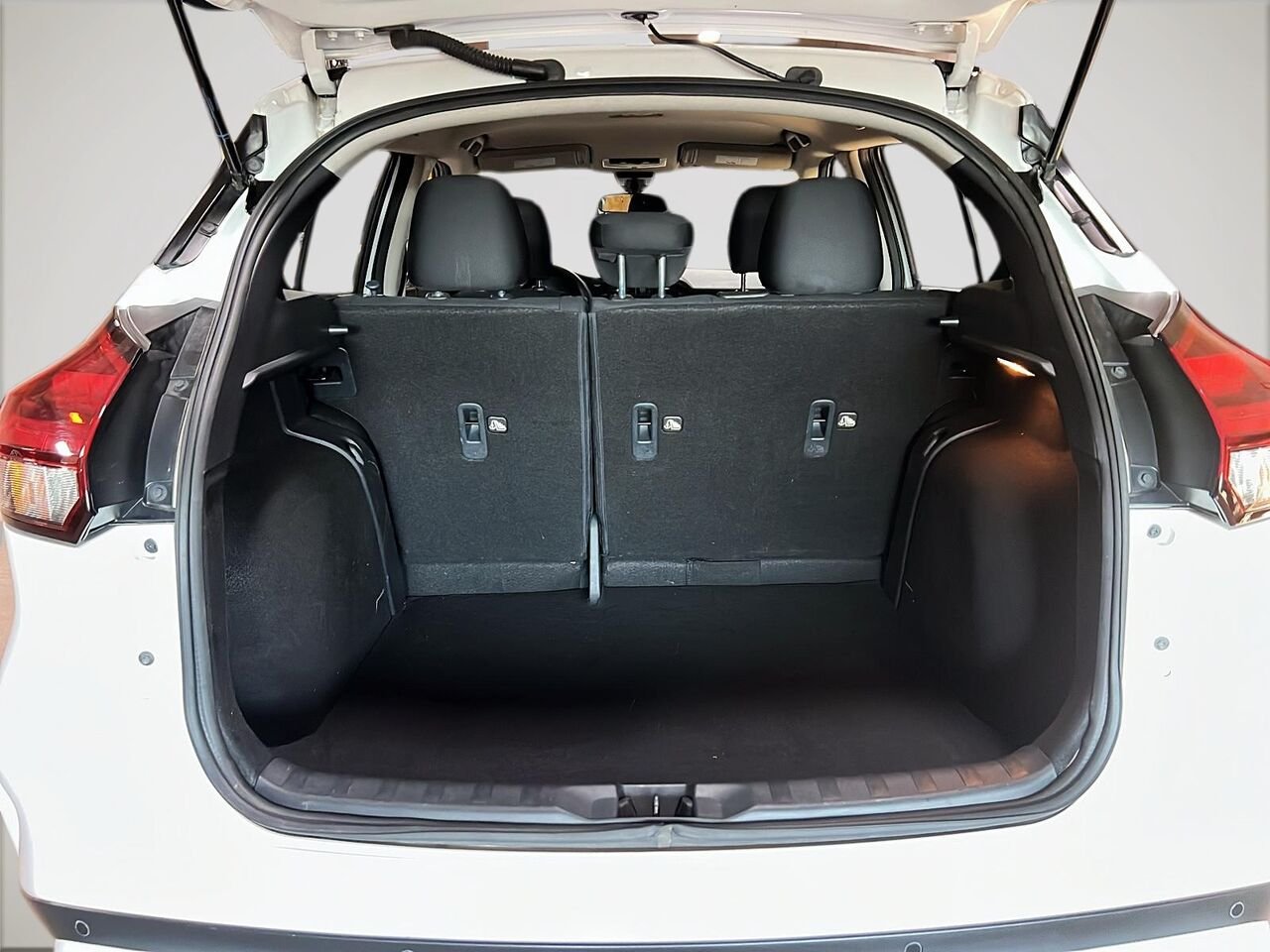 Nissan Kicks S 2024 Blanc Québec - photo #5