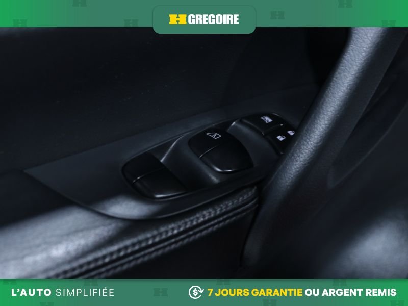 2020 Nissan Rogue Red Blainville - photo #15