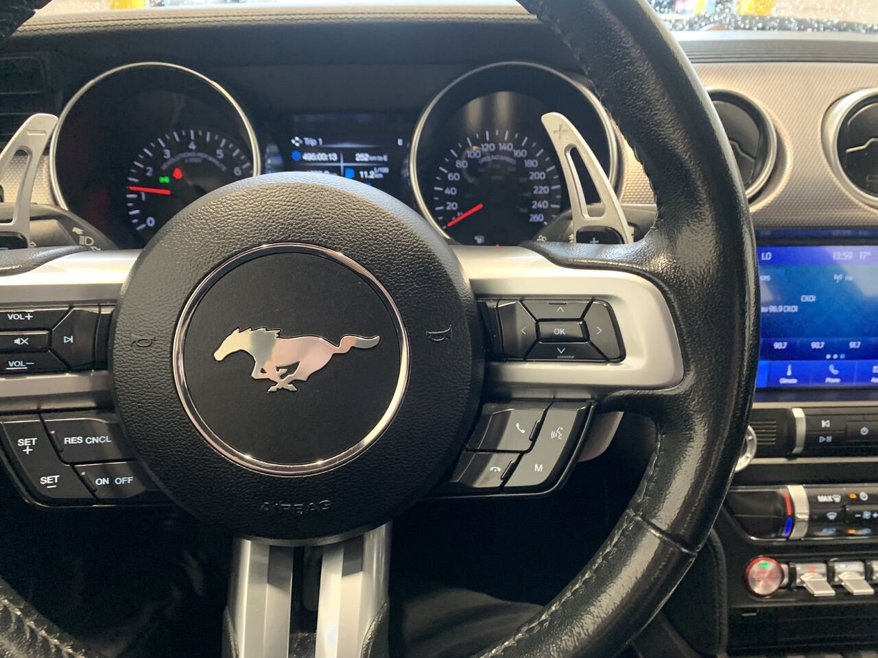 2019 Ford Mustang Silver Châteauguay - photo #22