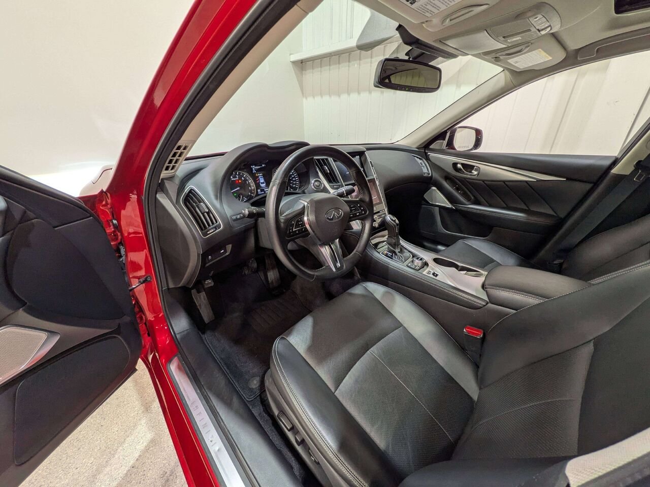 2024 INFINITI Q50 LUXE AWD Red Val-David - photo #9