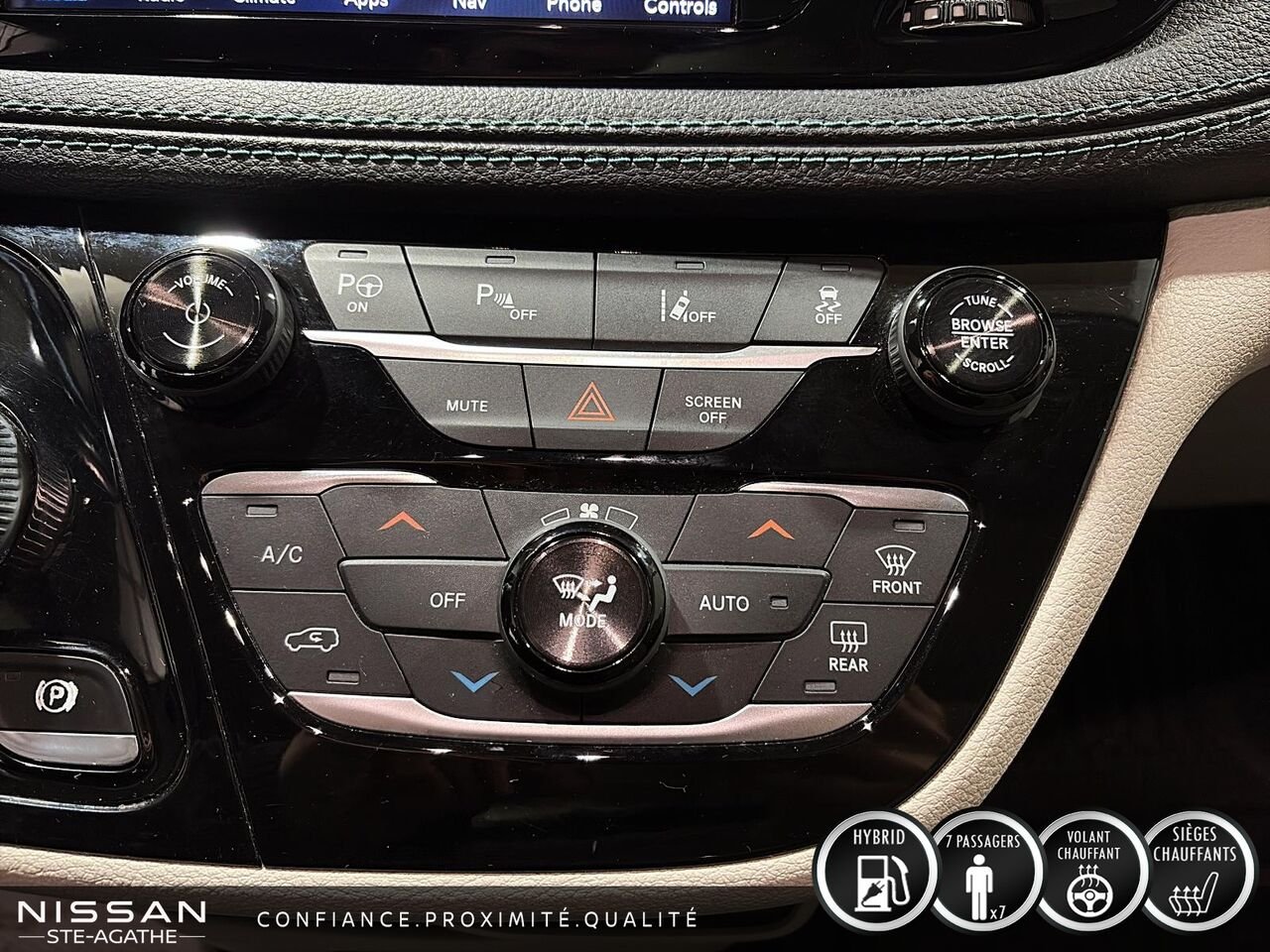 Chrysler Pacifica Hybrid 2018 Gris Ste-Agathe des Monts - photo #23