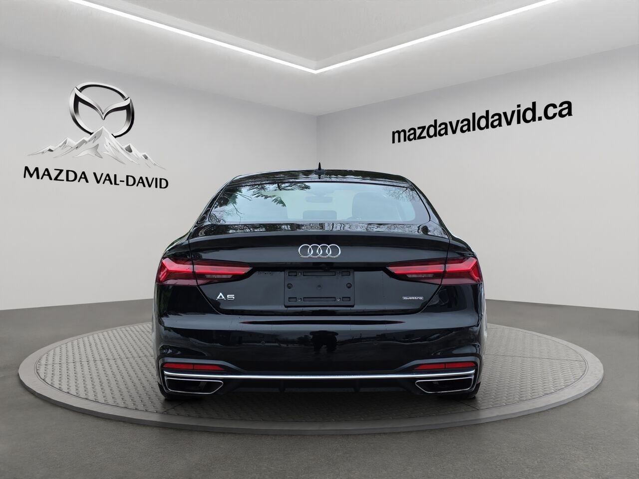 2023 Audi A5 Sportback A5 45 2.0T Sportback Komfort Quattro, Jamais accidenté, Sièges à fonction mémoire, Volant Black Val-David - photo #17