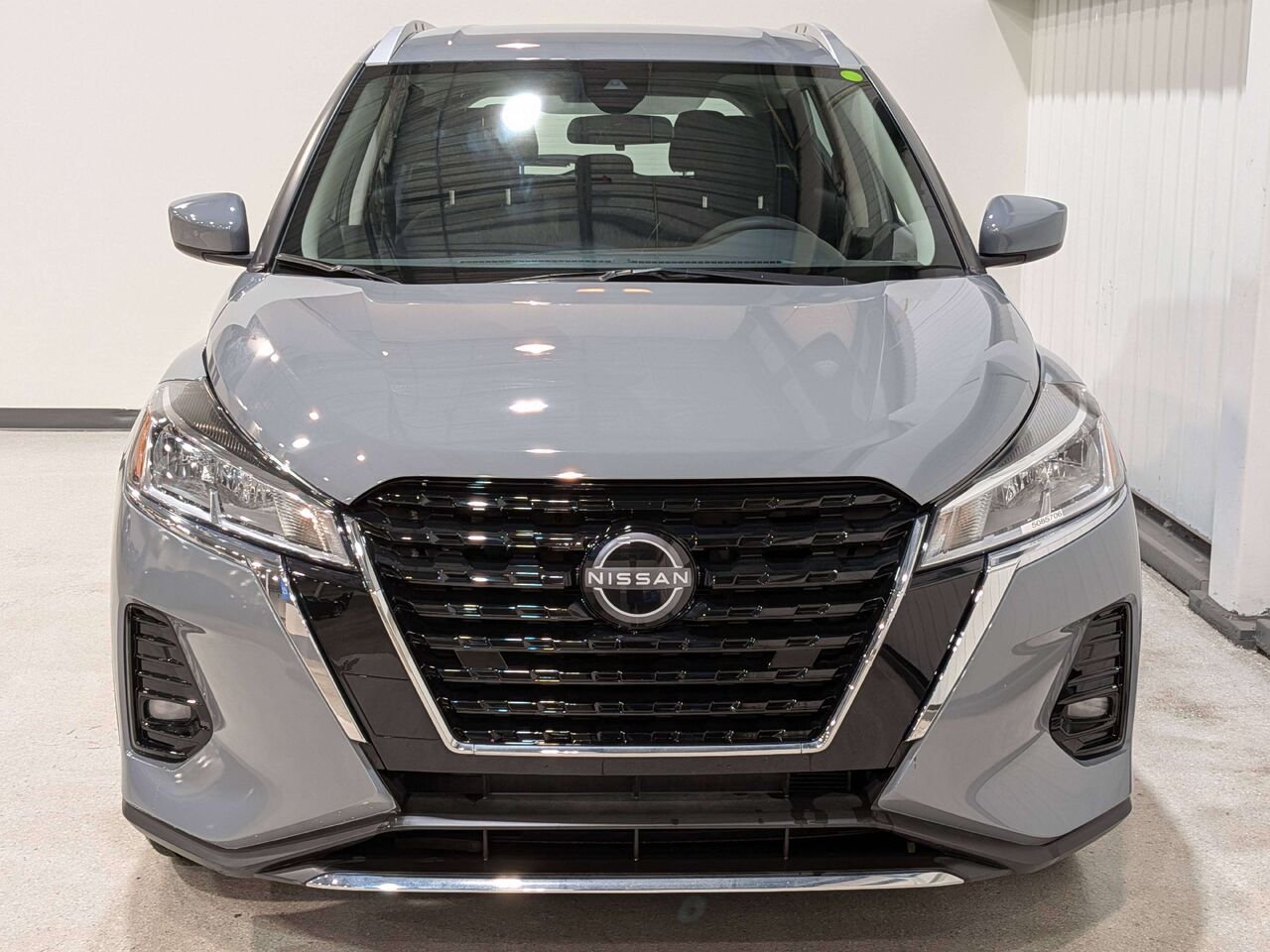 2024 Nissan Kicks SV FWD Grey Val-David - photo #3
