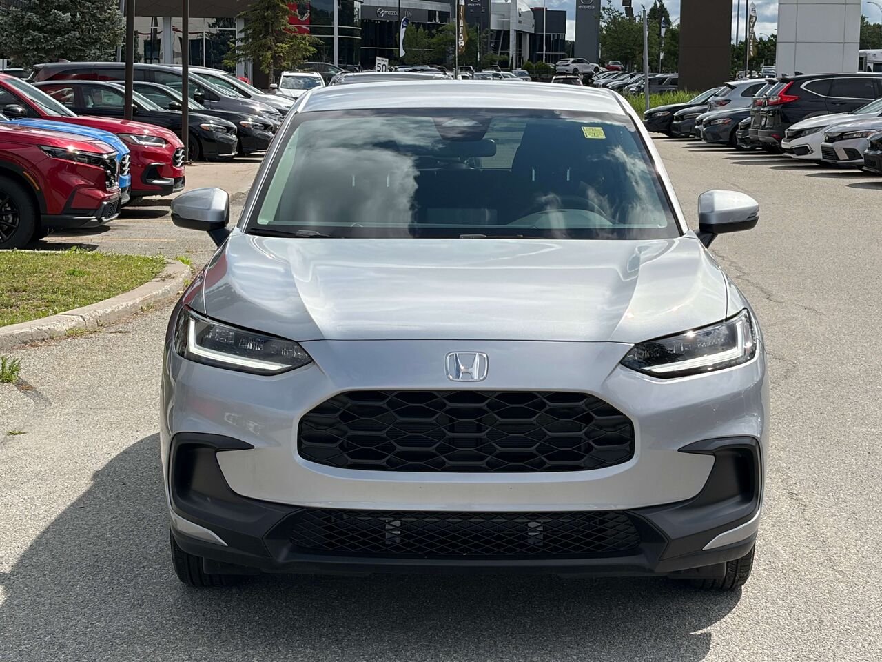 2027 Honda HR-V LX AWD CVT Silver Gatineau - photo #1