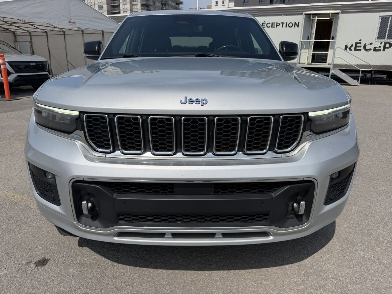 Jeep Grand Cherokee L Overland 4x4 HEMI 5.7L 2022 Argent Laval - photo #3