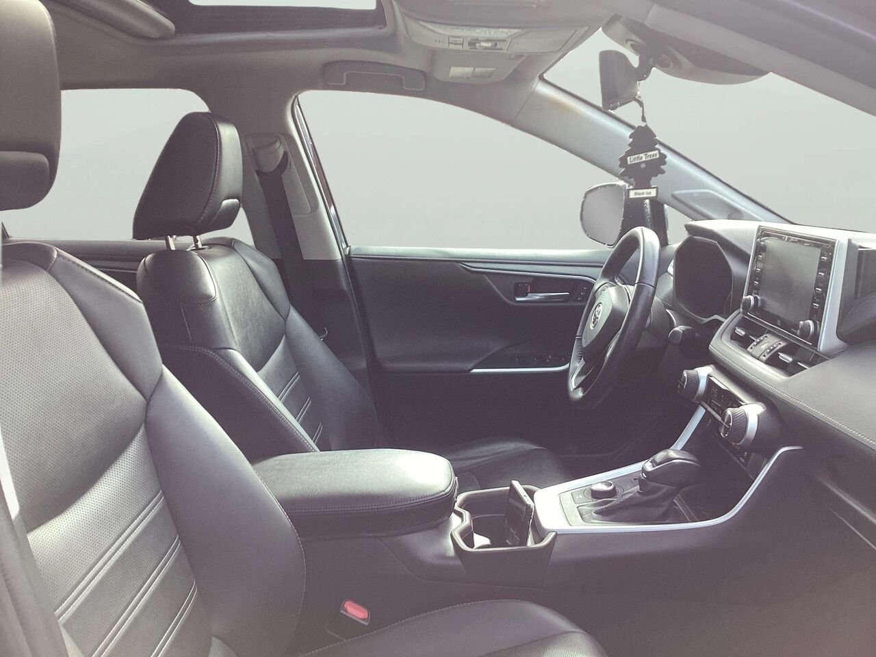 2021 Toyota RAV4 Blue Gatineau - photo #15