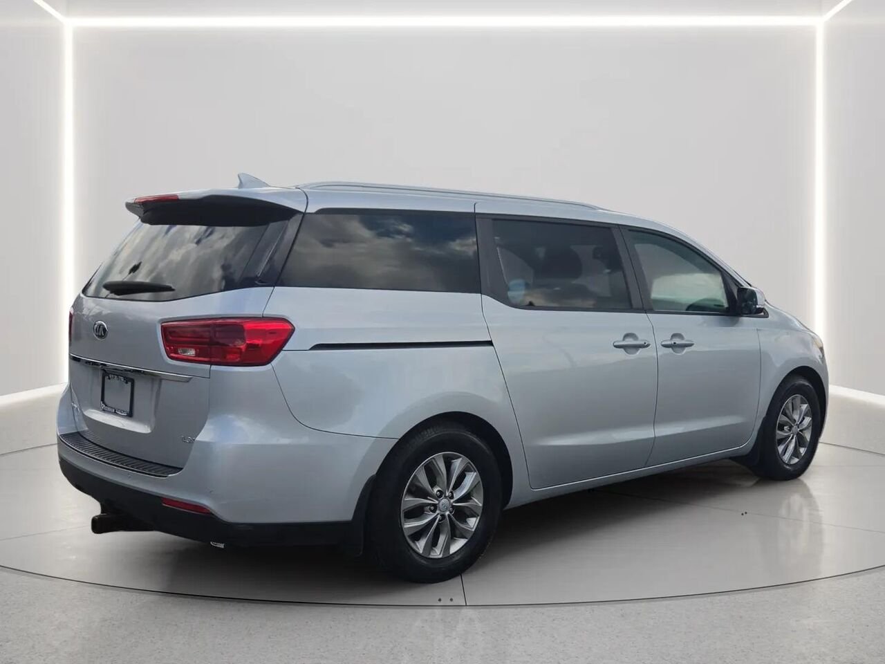 Kia Sedona 2020 Argent Gatineau - photo #4