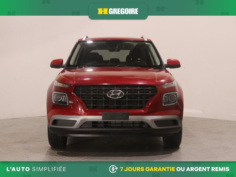 2021 Hyundai Venue Red Laval - photo #1