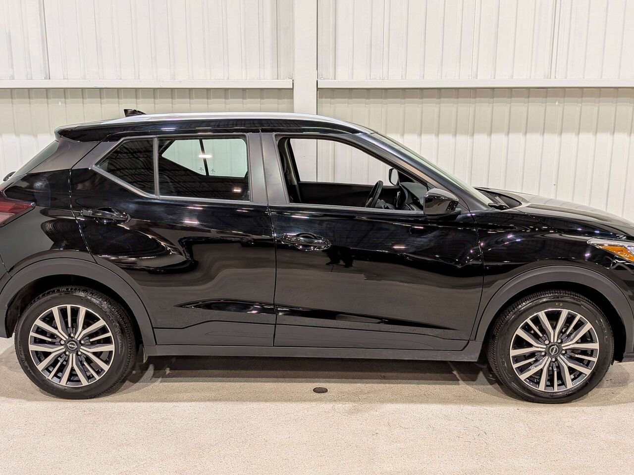 2024 Nissan Kicks SV FWD Black Val-David - photo #6
