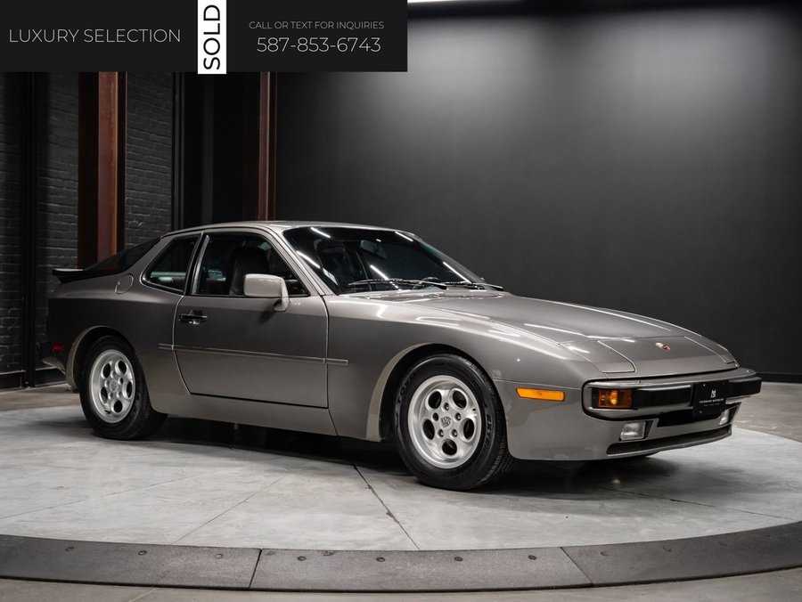 1986 Porsche 944 1986 Grey