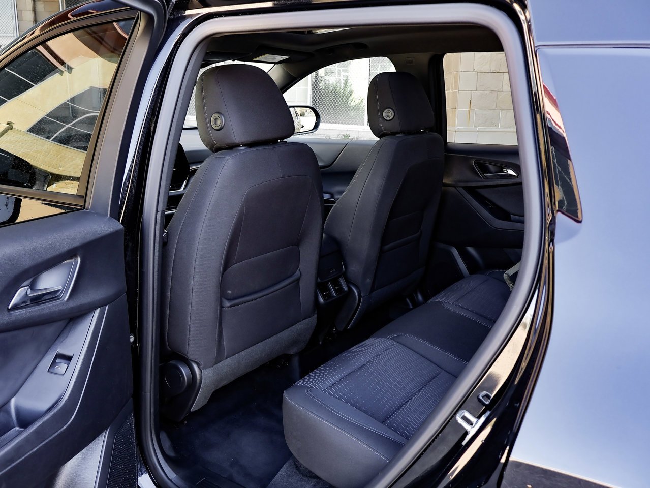 2026 Chevrolet Equinox AWD 4dr LT w/2LT Black Sherwood Park - photo #25