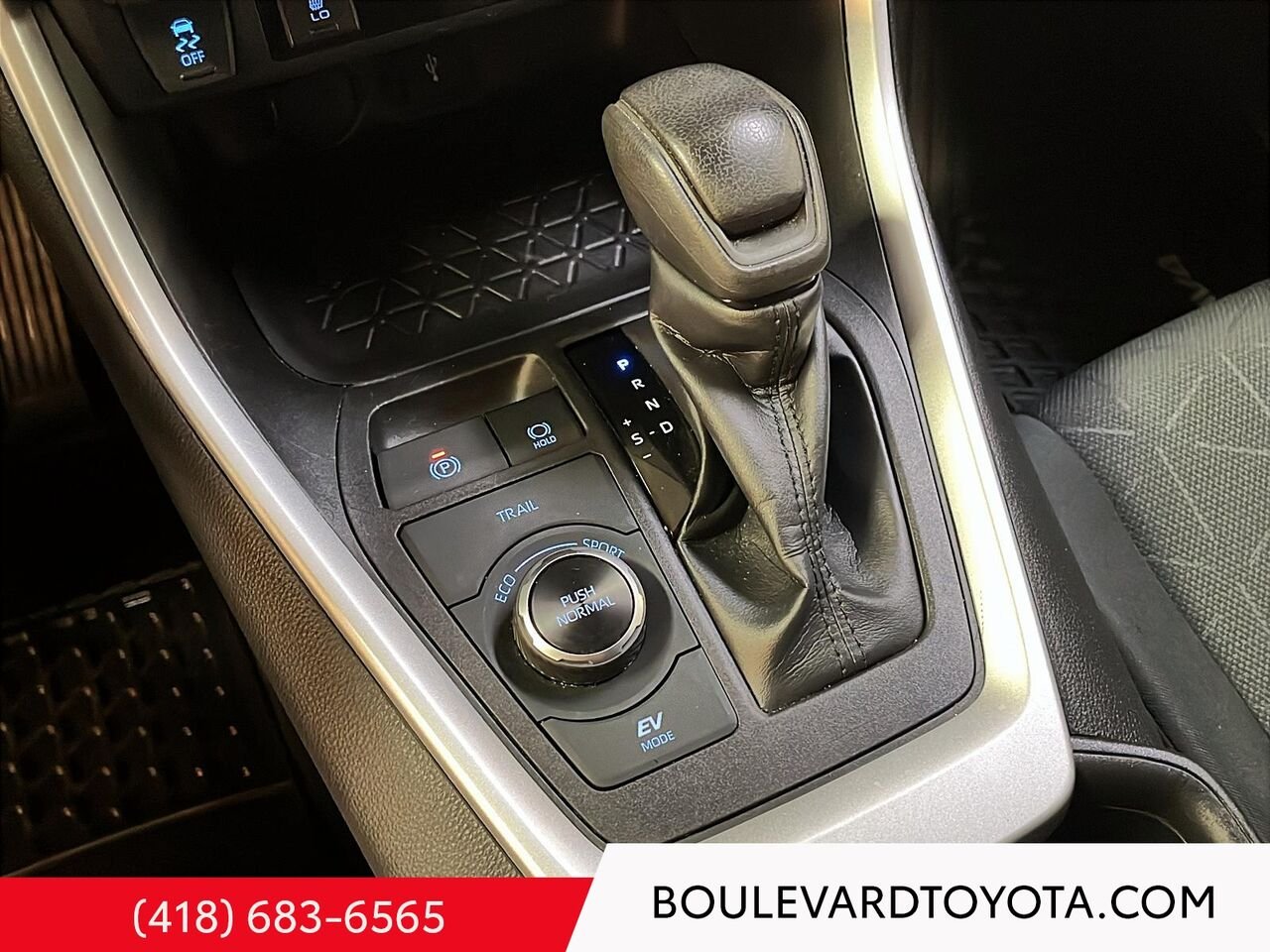 Toyota RAV4 Hybride 100776A-97 | LE, AWD 2022 Gris Québec - photo #15