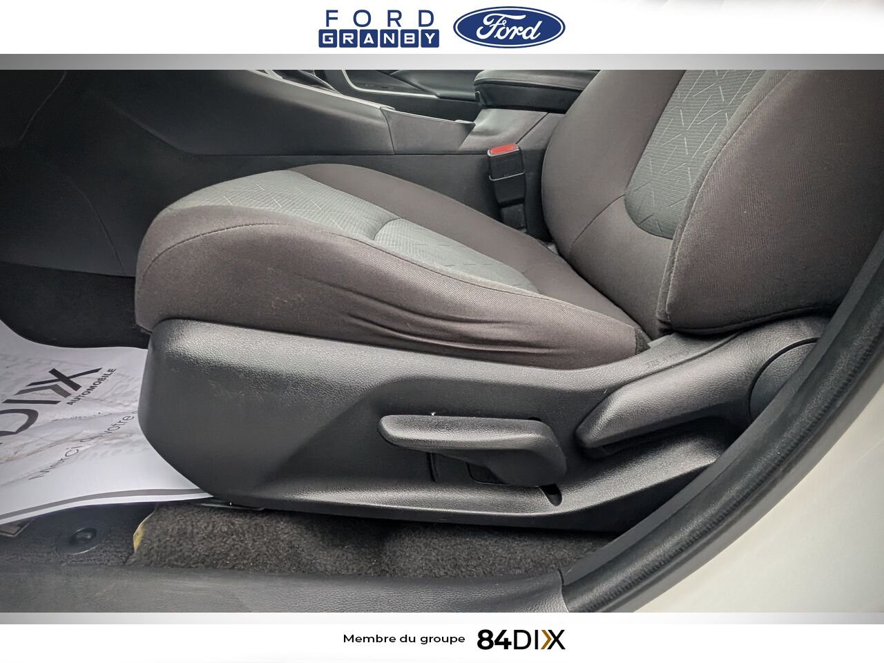 2023 Toyota RAV4 White Granby - photo #11