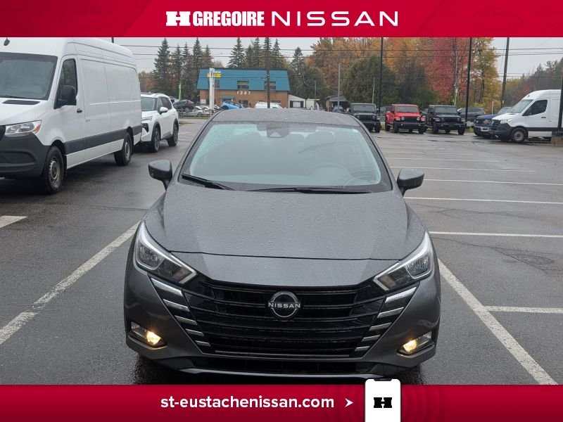 Nissan Versa SV DEMARREUR A DISTANCE APPLE CARPLAY MAGS 2024 Gris