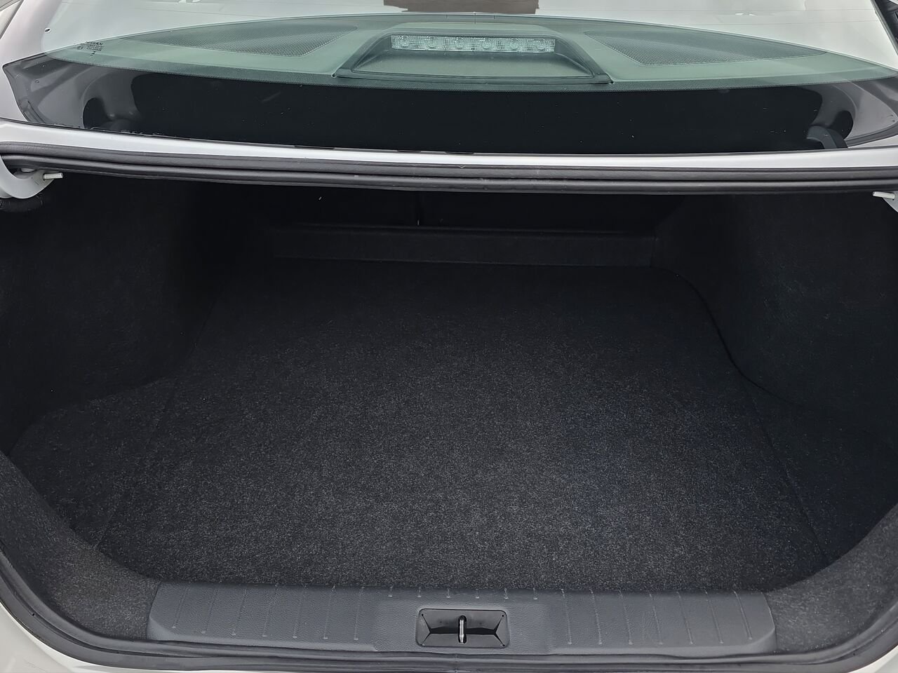 Nissan Sentra SR CVT, toit ouvrant, commande audio au volant, cruise control 2024 Blanc Val-David - photo #22